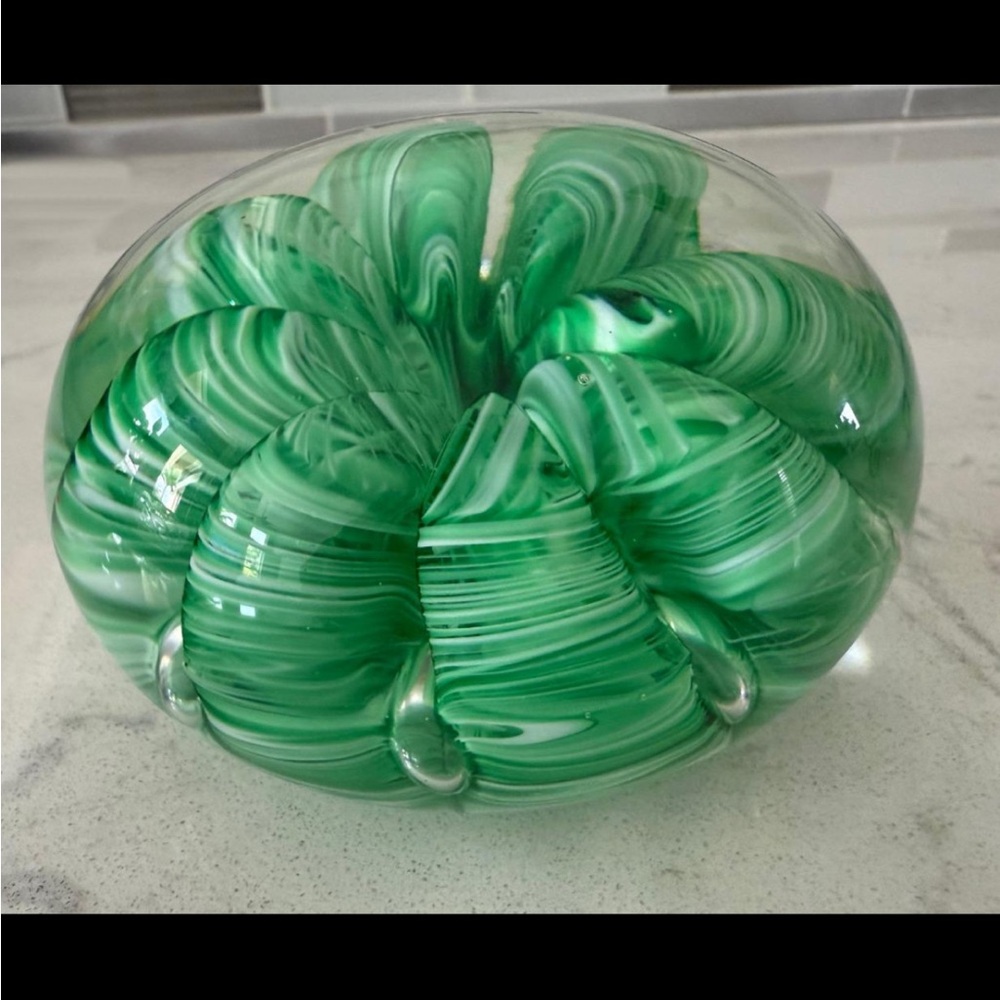 Joe Rice St. Clair House of Glass Large Green Swirl Ribbon Paperweight | 4"×2½"